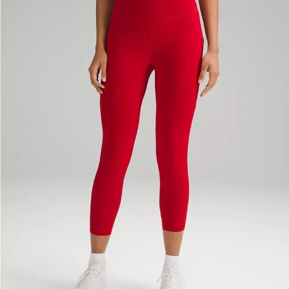 NWT Lululemon Fast and Free HR Crop w/ Pockets - Picture 2 of 12